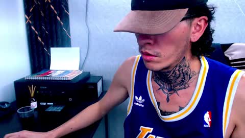 Snapshot of johnsonisaac94_ chatting on 02/21/25, 09:13 johnsonisaac94  online show from 02/21/25, 09:13