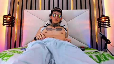 Snapshot of johnsonisaac94_ chatting on 03/07/25, 05:18 johnsonisaac94  online show from 03/07/25, 05:18