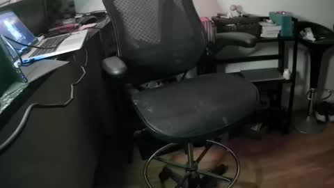 Snapshot of johntylerr833 chatting on 05/02/26, 05:34 johntylerr833 online show from 05/02/26, 05:34