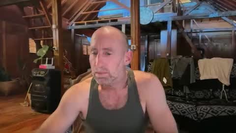 Snapshot of johnvincentshrader chatting on 05/20/26, 02:29 Amitabha8282 online show from 05/20/26, 02:29