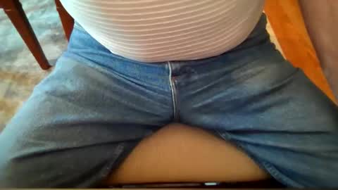 Snapshot of johnxxx549 chatting on 05/05/26, 01:41 johnxxx549 online show from 05/05/26, 01:41
