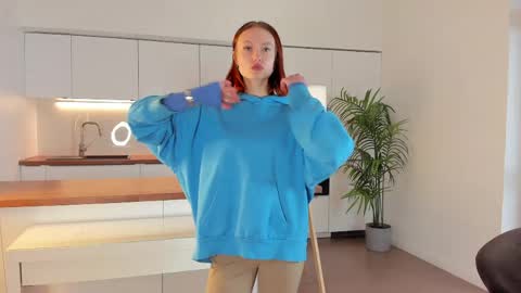 Snapshot of joielagos chatting on 04/22/26, 11:12 Alva online show from 04/22/26, 11:12