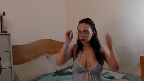 Snapshot of jois0311 chatting on 11/23/25, 02:33 SasaHara online show from 11/23/25, 02:33