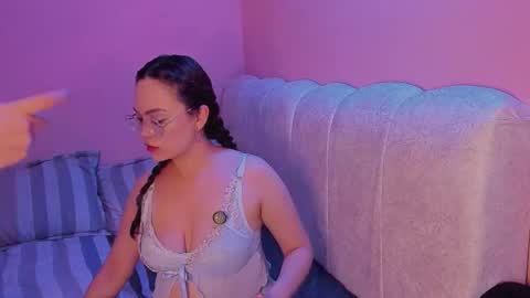 Snapshot of jois0311 chatting on 11/29/25, 02:03 SasaHara online show from 11/29/25, 02:03