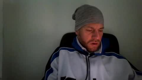 Snapshot of jojo19844 chatting on 02/18/26, 06:20 jojo19844 online show from 02/18/26, 06:20