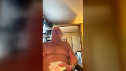 jojo60000529566 online show from 12/16/25, 08:30