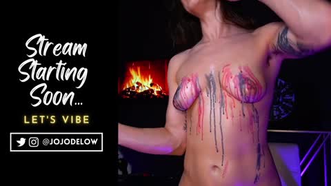 Snapshot of jojodelow chatting on 12/04/24, 02:09 online show from 12/04/24, 02:09