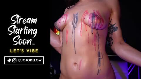 Snapshot of jojodelow chatting on 01/08/25, 01:53 online show from 01/08/25, 01:53