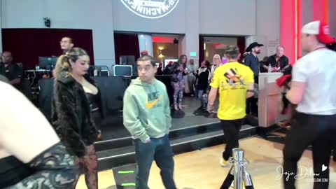 Snapshot of jojodelow chatting on 01/18/25, 03:20 online show from 01/18/25, 03:20