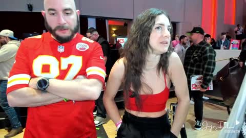 Snapshot of jojodelow chatting on 01/18/25, 11:33 online show from 01/18/25, 11:33