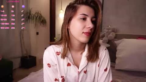 Snapshot of jojojoannaa chatting on 08/07/26, 02:02 Aurora online show from 08/07/26, 02:02