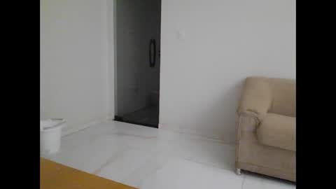 Snapshot of jojooo27 chatting on 04/15/26, 01:56 jojooo27 online show from 04/15/26, 01:56