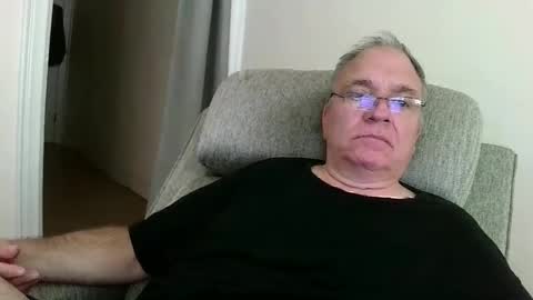 Snapshot of joker5339 chatting on 10/03/25, 08:28 joker5339 online show from 10/03/25, 08:28