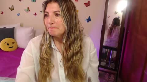 Jolie Mature online show from 02/16/25, 07:38