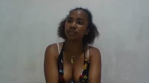 joliedonnue online show from 12/02/25, 12:21