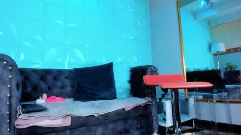 Jolie online show from 02/05/25, 03:52