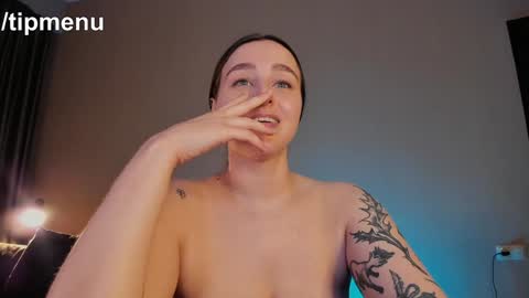 Jolie  My snapchat got deleted. If you were subscribed dm me my former username or scroll down and click on snapchat media online show from 12/08/24, 01:25