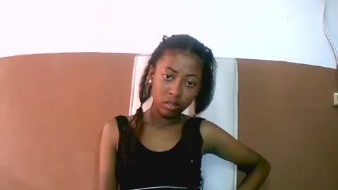 joliekah27 online show from 02/11/25, 10:15