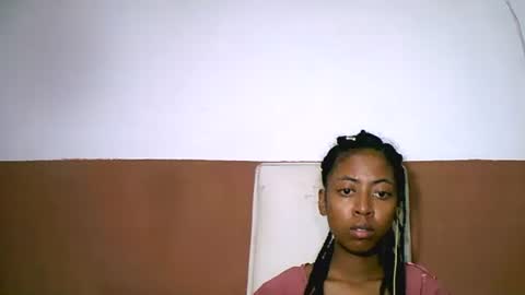 joliekah27 online show from 02/22/25, 04:19