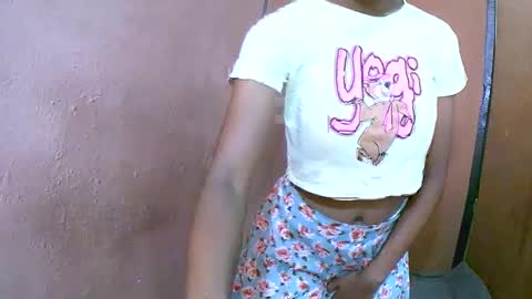 joliekah27 online show from 03/05/25, 08:43