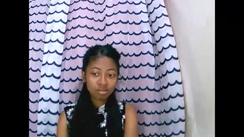 joliekah27 online show from 09/15/25, 06:30