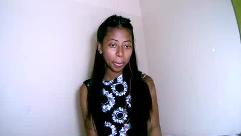 joliekah27 online show from 09/19/25, 09:26