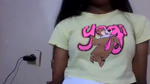 joliekah27 online show from 12/18/25, 12:11