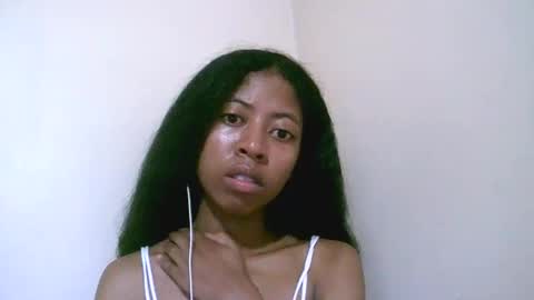 Snapshot of joliekah27 chatting on 05/05/26, 10:07 joliekah27 online show from 05/05/26, 10:07