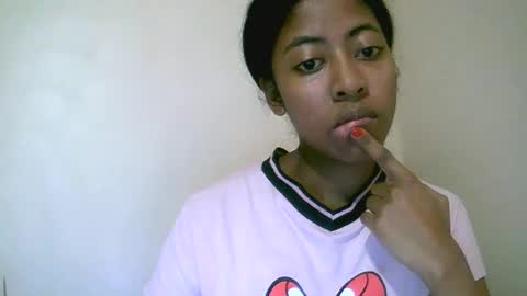 Snapshot of joliekah27 chatting on 05/16/26, 10:36 joliekah27 online show from 05/16/26, 10:36