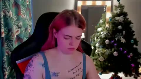 Snapshot of jolly_doll_ chatting on 12/06/24, 03:30 Jolly online show from 12/06/24, 03:30