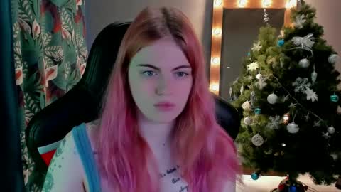 Snapshot of jolly_doll_ chatting on 12/07/24, 03:04 Jolly online show from 12/07/24, 03:04