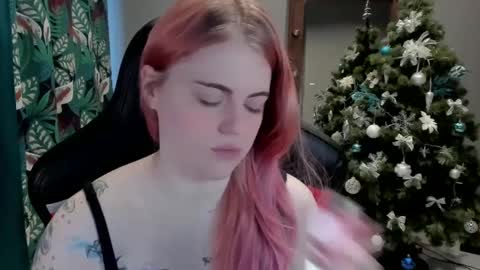 Snapshot of jolly_doll_ chatting on 12/16/24, 03:40 Jolly online show from 12/16/24, 03:40