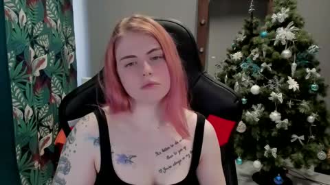 Snapshot of jolly_doll_ chatting on 12/17/24, 03:50 Jolly online show from 12/17/24, 03:50