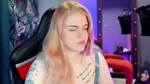 Snapshot of jolly_doll_ chatting on 01/14/25, 02:50 Jolly online show from 01/14/25, 02:50