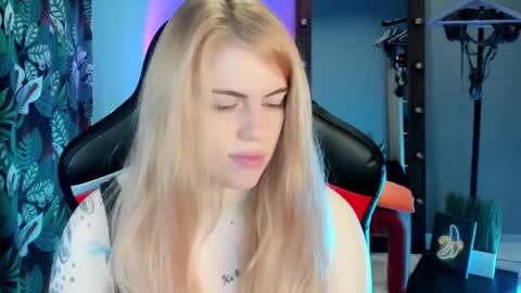 Snapshot of jolly_doll_ chatting on 01/25/25, 02:47 Jolly online show from 01/25/25, 02:47