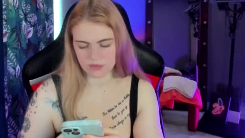 Snapshot of jolly_doll_ chatting on 02/21/25, 03:56 Jolly online show from 02/21/25, 03:56