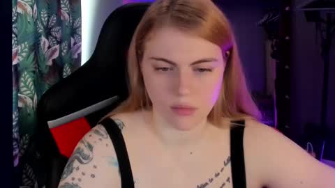 Snapshot of jolly_doll_ chatting on 03/04/25, 05:42 Jolly online show from 03/04/25, 05:42