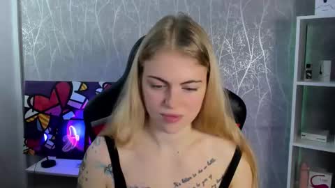 Snapshot of jolly_doll_ chatting on 09/25/25, 02:48 Jolly online show from 09/25/25, 02:48