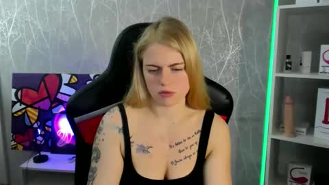 Snapshot of jolly_doll_ chatting on 10/02/25, 02:51 Jolly online show from 10/02/25, 02:51