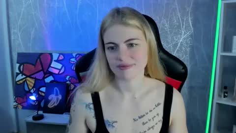 Snapshot of jolly_doll_ chatting on 11/22/25, 05:28 Jolly online show from 11/22/25, 05:28