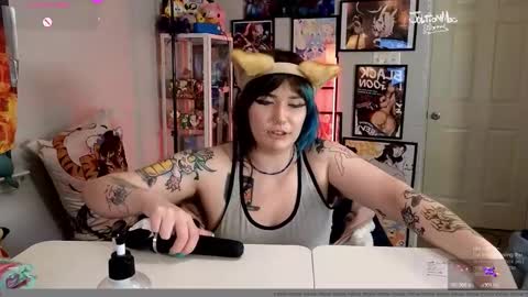 Snapshot of joltionmac chatting on 11/20/25, 04:45 JoltionMac JJ online show from 11/20/25, 04:45