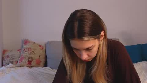 Viola online show from 10/10/25, 11:31