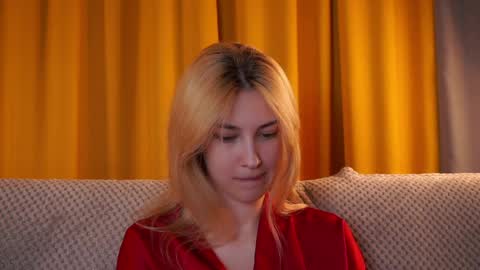 Viola online show from 03/25/26, 02:12