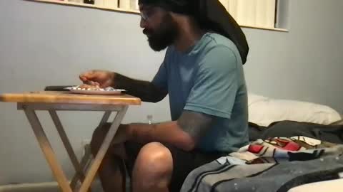 jon2h6k online show from 01/31/25, 04:47