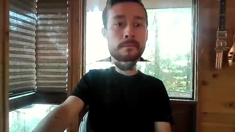 Snapshot of jonadams805 chatting on 09/13/25, 01:49 jonadams805 online show from 09/13/25, 01:49