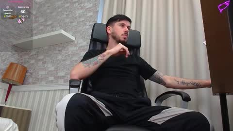 Snapshot of jonahshaw chatting on 11/07/25, 05:29 JonahShaw online show from 11/07/25, 05:29