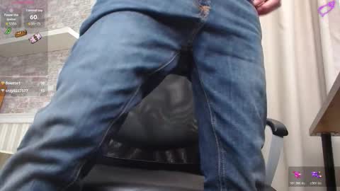 Snapshot of jonahshaw chatting on 11/08/25, 05:51 JonahShaw online show from 11/08/25, 05:51