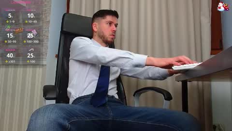 Snapshot of jonahshaw chatting on 12/16/25, 05:45 JonahShaw online show from 12/16/25, 05:45