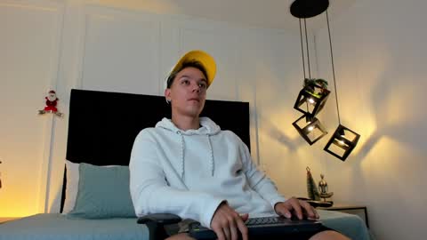 Jonathan Danielss  online show from 12/06/24, 11:44