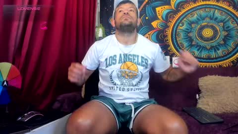 Snapshot of jonathan_rivers chatting on 01/04/25, 12:05 Jonathan RiversNew online show from 01/04/25, 12:05